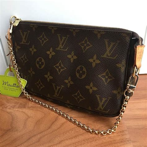 louis vuitton small purse with gold chain